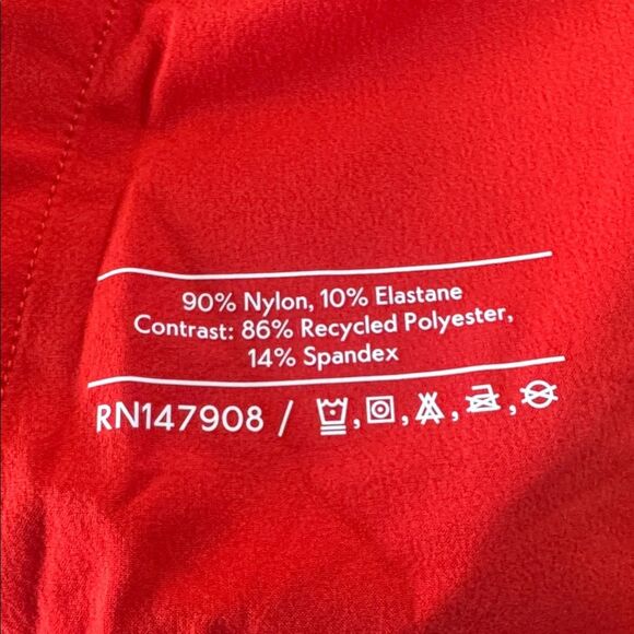 Outdoor Voices RecTrek 4” Shorts Women’s Size M Strawberry Water-Repellent - Picture 5 of 5